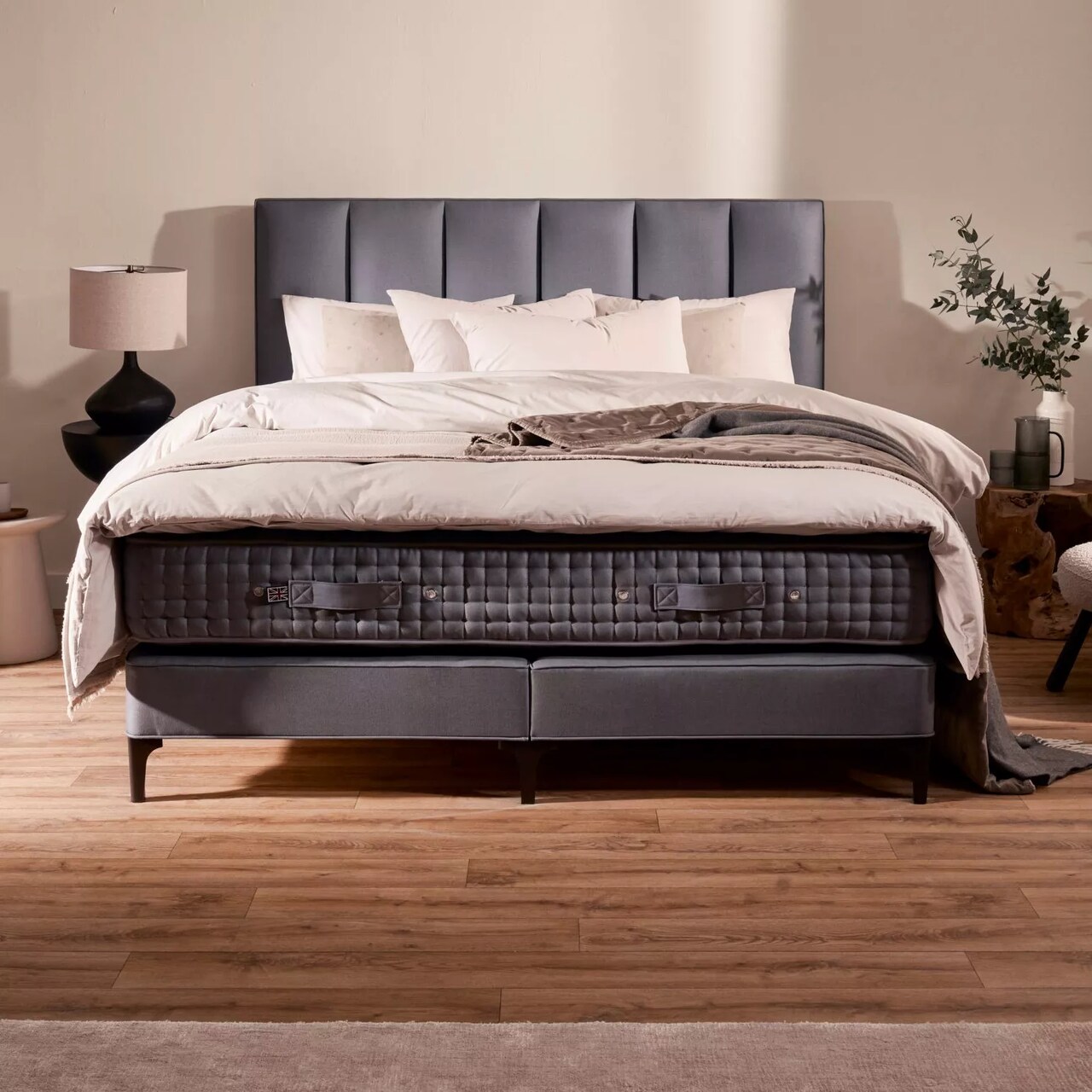 vispring boxspring monchrome