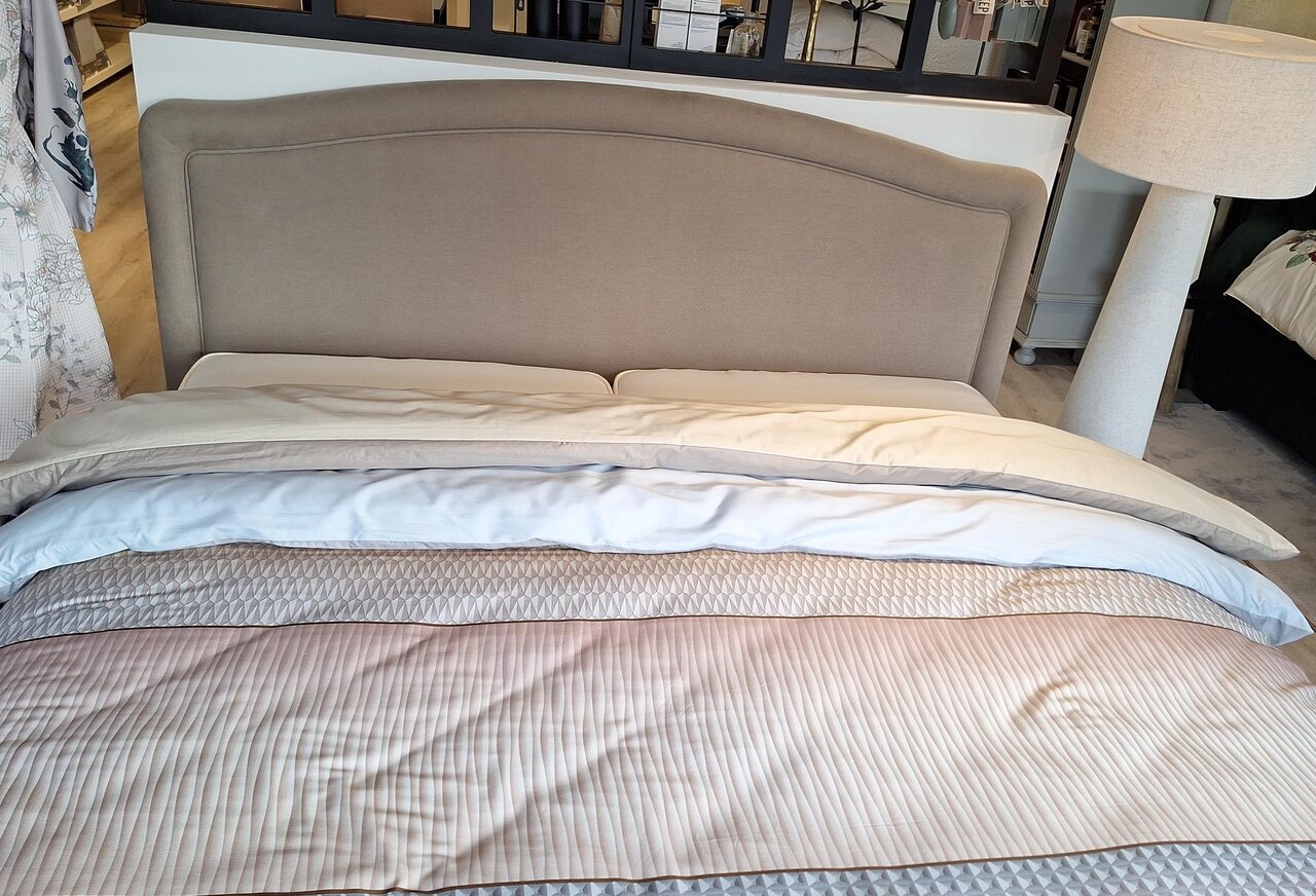 Magnitude boxspring met pullman matrassen